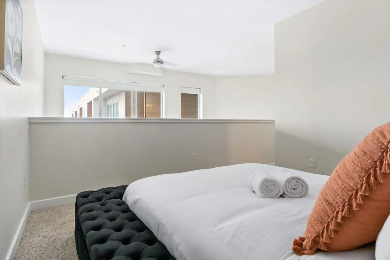 Luxury Lofted 1 Bed Unit With Hot Tub And Pool Apartment Columbus United States
