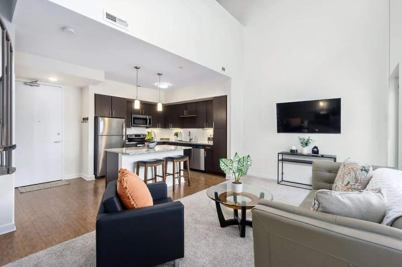 Luxury Lofted 1 Bed Unit With Hot Tub And Pool Apartment Columbus