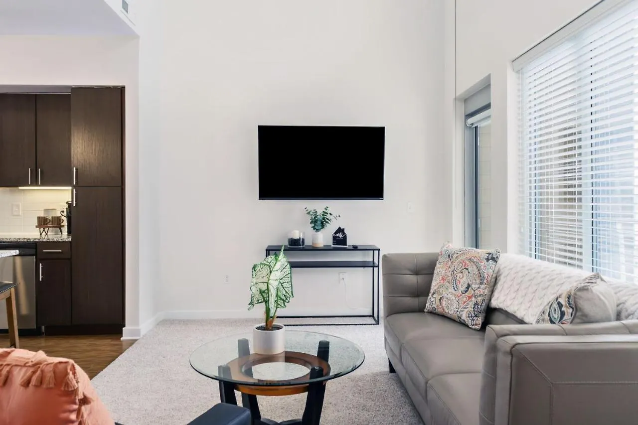 Luxury Lofted 1 Bed Unit With Hot Tub And Pool Apartment Columbus United States