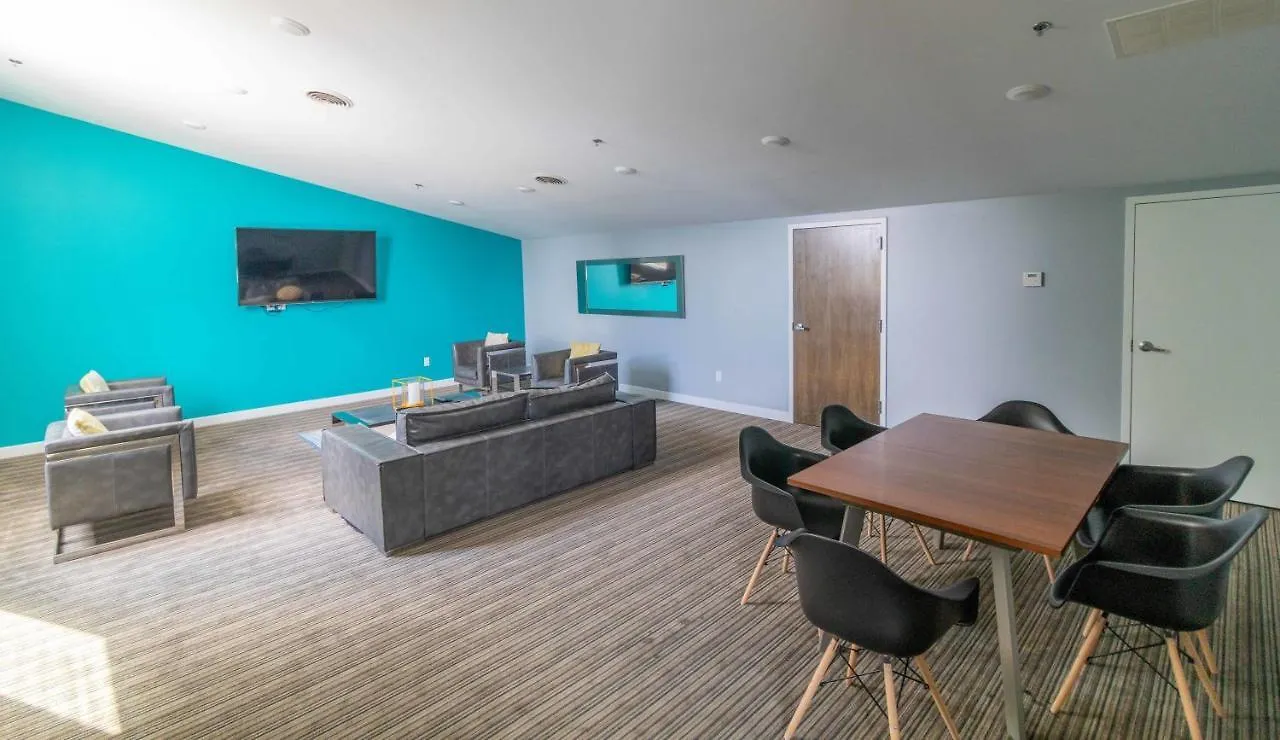 Luxury Lofted 1 Bed Unit With Hot Tub And Pool Apartment Columbus 0*,  United States